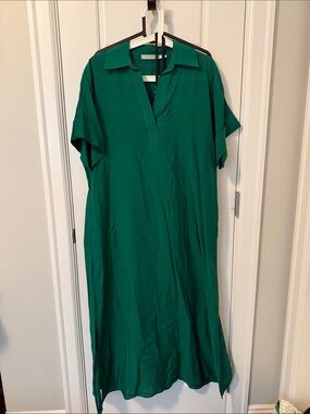 Relaxed Emerald Green Collared Maxi Dress